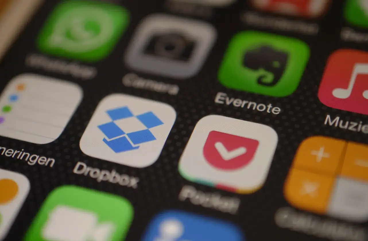 Communication Apps for Tradies: What to Use for Clients and Crew